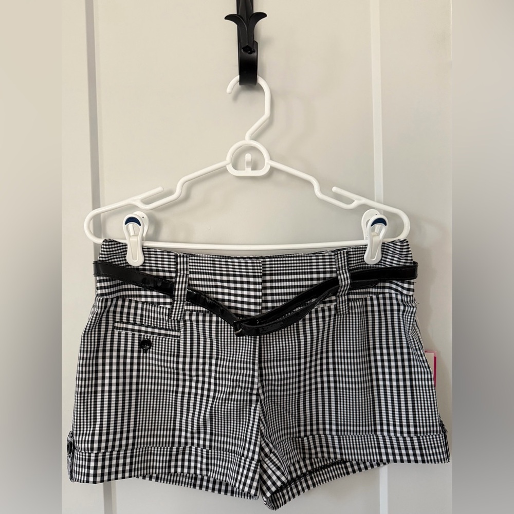 NWT Dots Black and White Shorts with Pockets 7/8